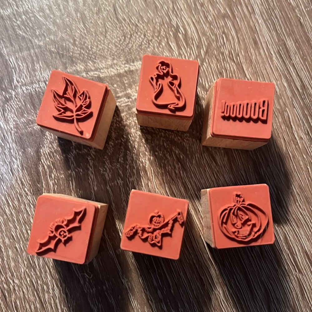 6 Halloween rubber stamps nwt